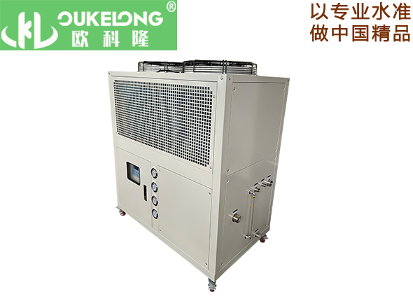 10匹風(fēng)冷式冷水機(jī)